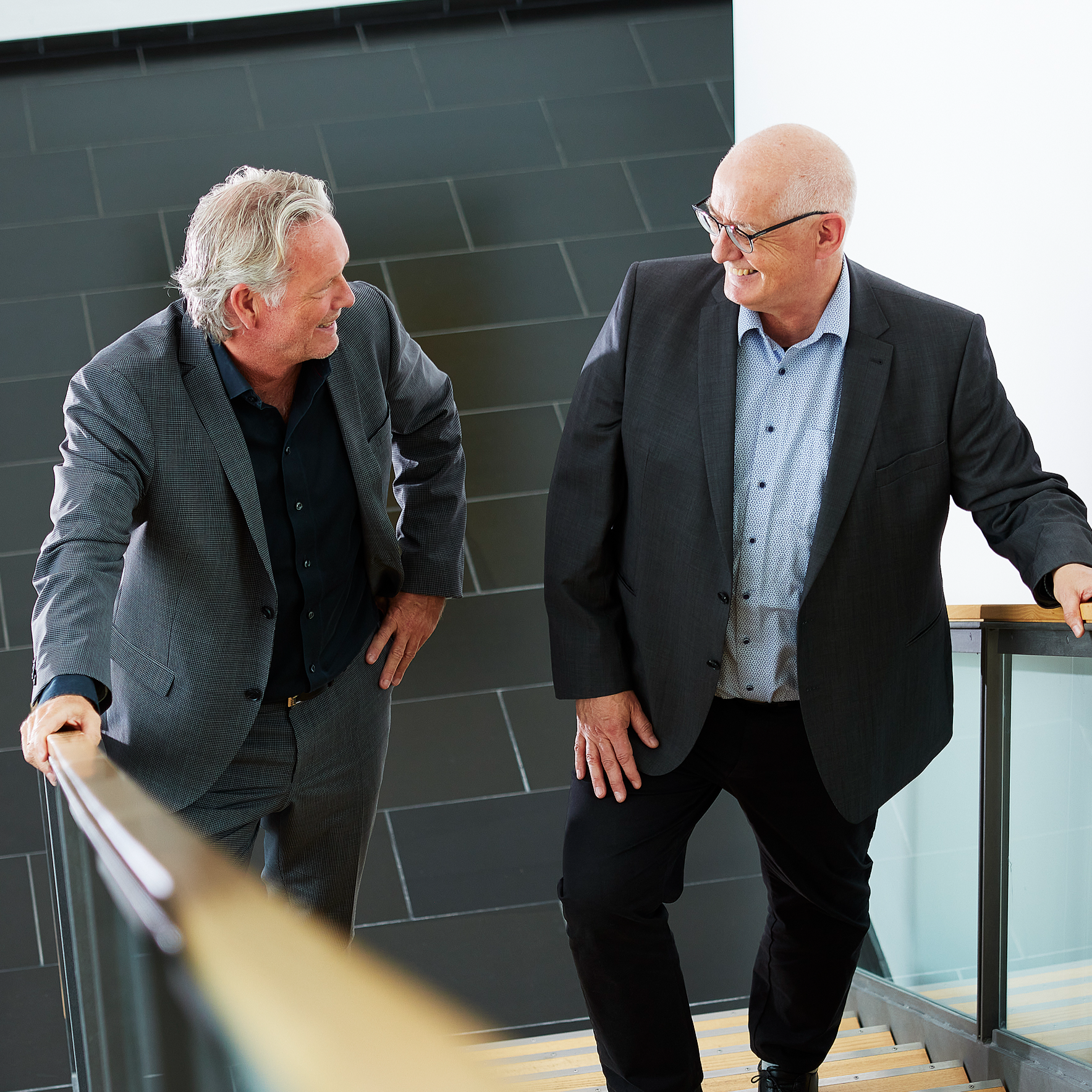 JR i cirkel 2023.png